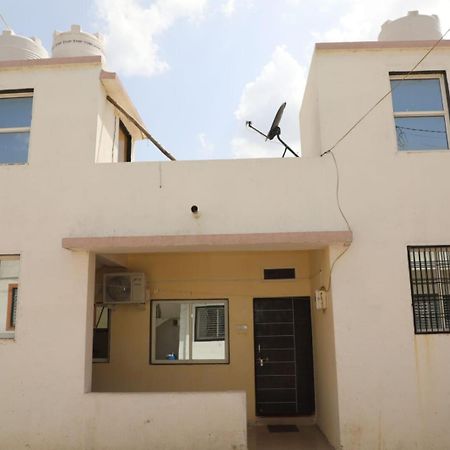Aradhya Prime Home Stay Garudeshwar 外观 照片