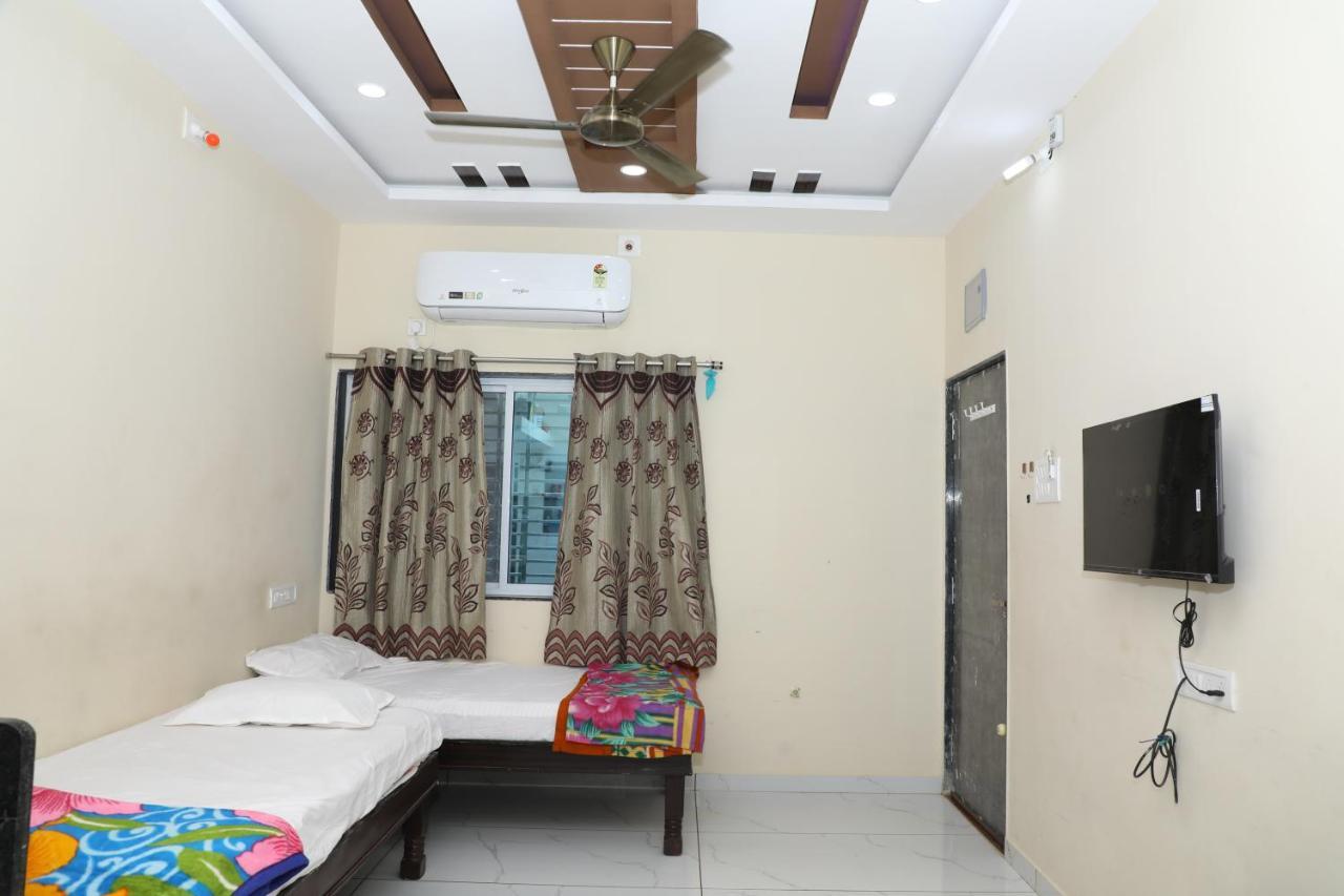 Aradhya Prime Home Stay Garudeshwar 外观 照片